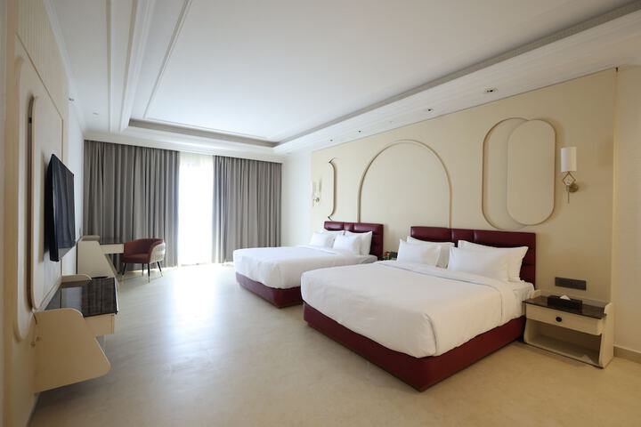 Room 10 of 43
