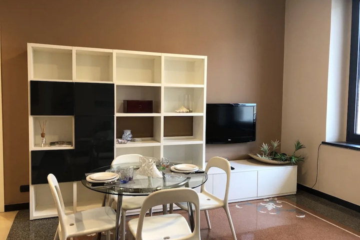 Room 2 of 13