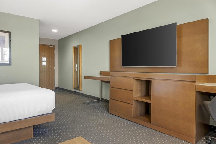 Room 21 of 65
