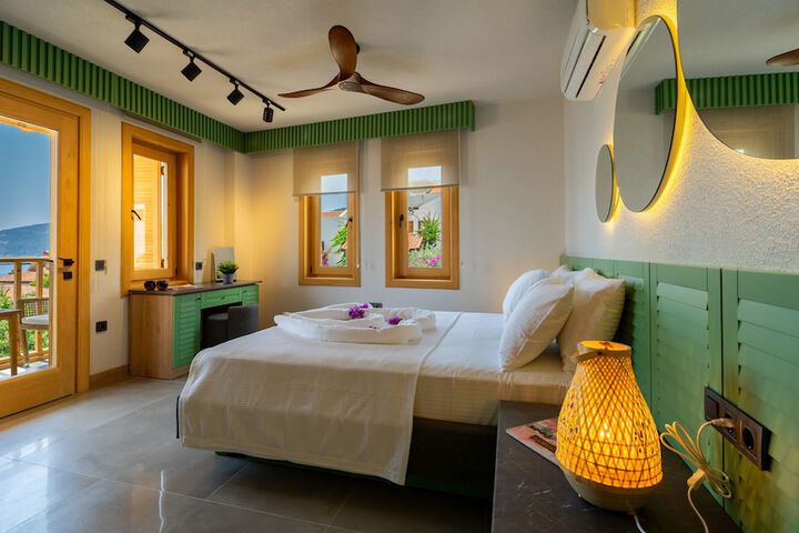 Room 45 of 188