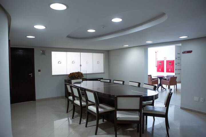 Business Center 51 of 56
