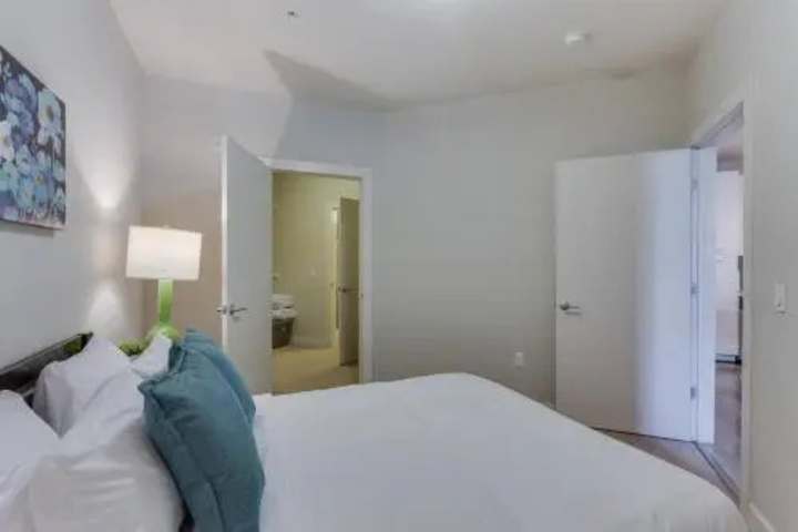 Room 6 of 22