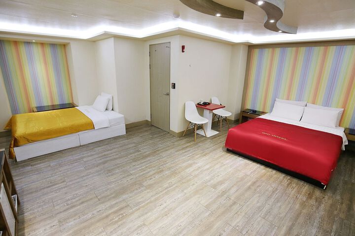 Room 48 of 52