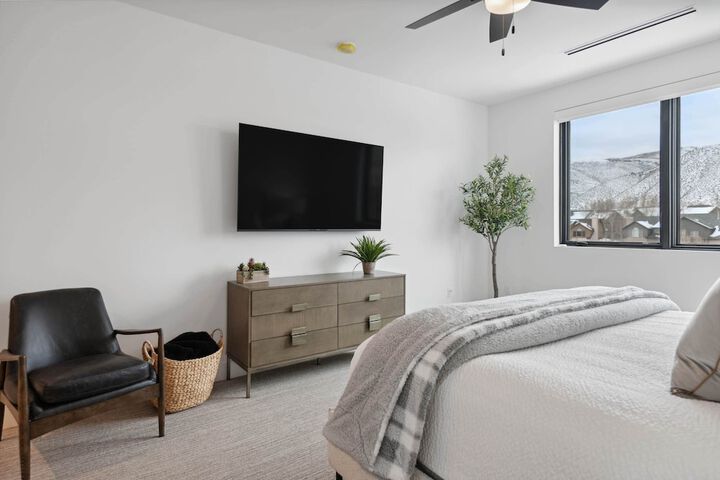 Room 8 of 50
