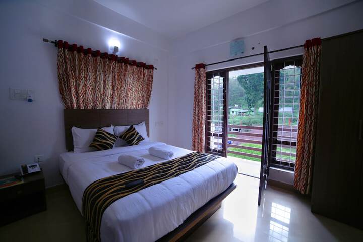 Room 6 of 35