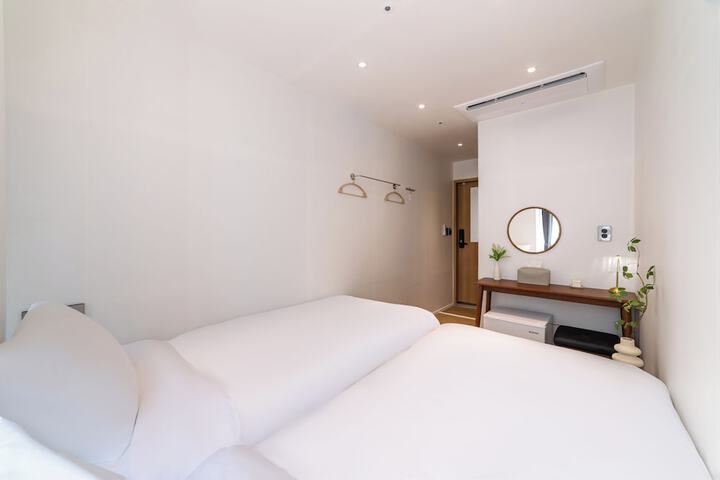 Room 37 of 130