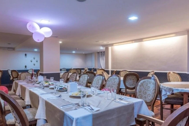 restaurant