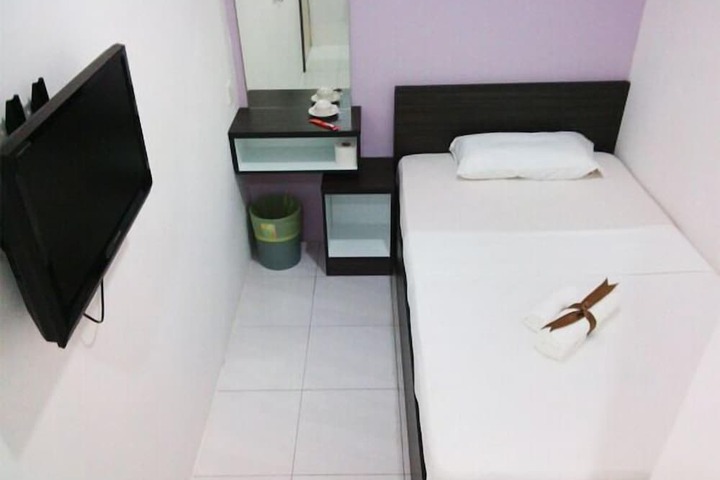 Room 14 of 57