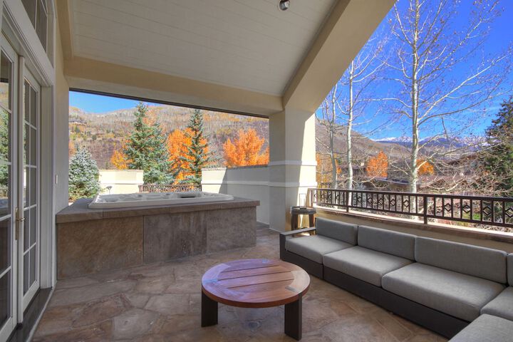 Terrace/Patio 184 of 302