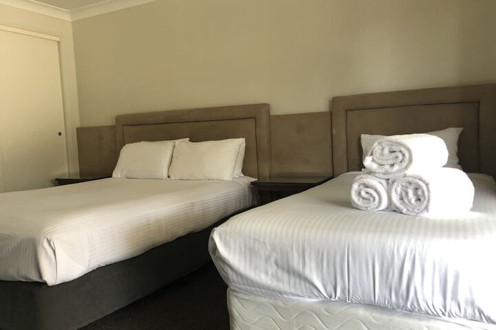 Room 5 of 41