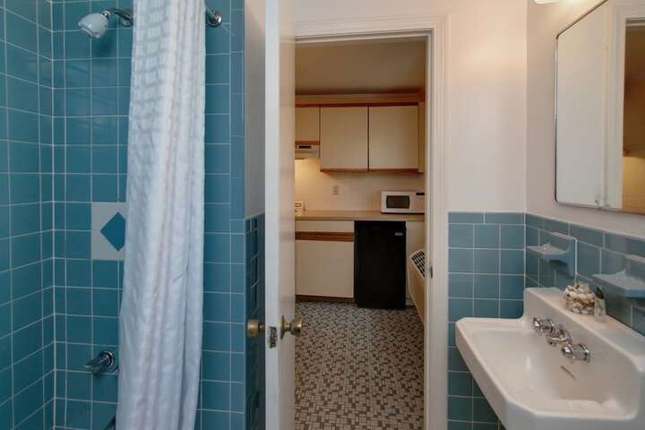 Room 21 of 29