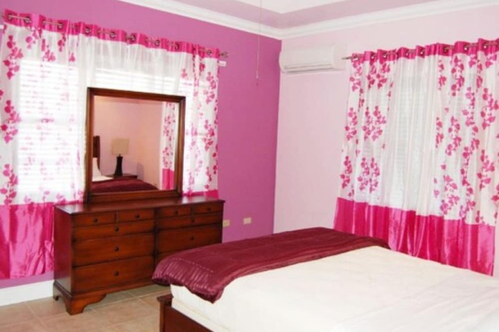 Room 3 of 21