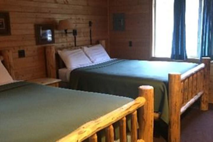 Room 106 of 182