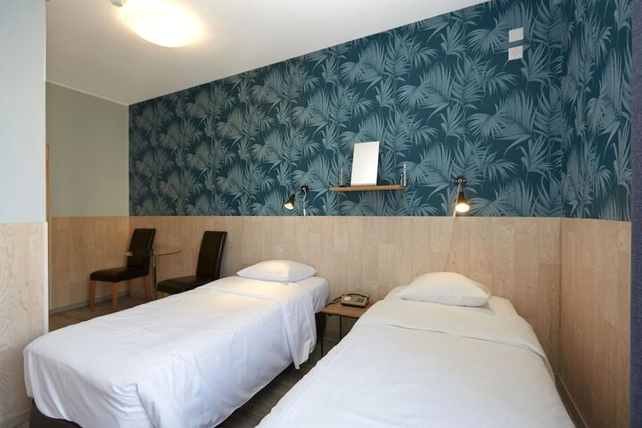 Room 21 of 41
