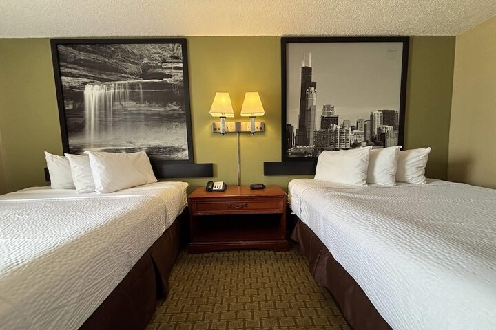 Room 9 of 26
