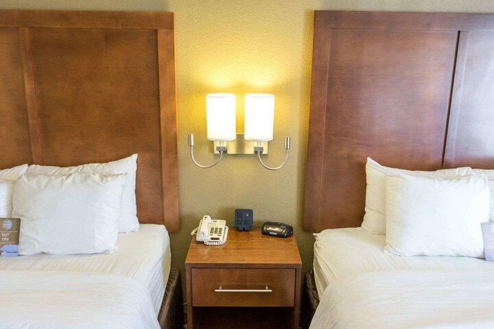 Room 10 of 56