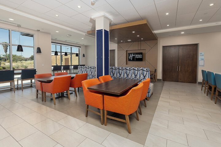 Breakfast/Coffee Service 28 of 37