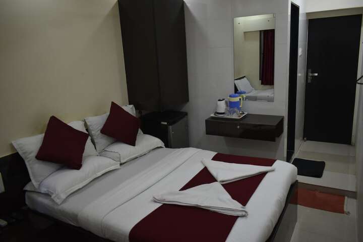 Room 12 of 47