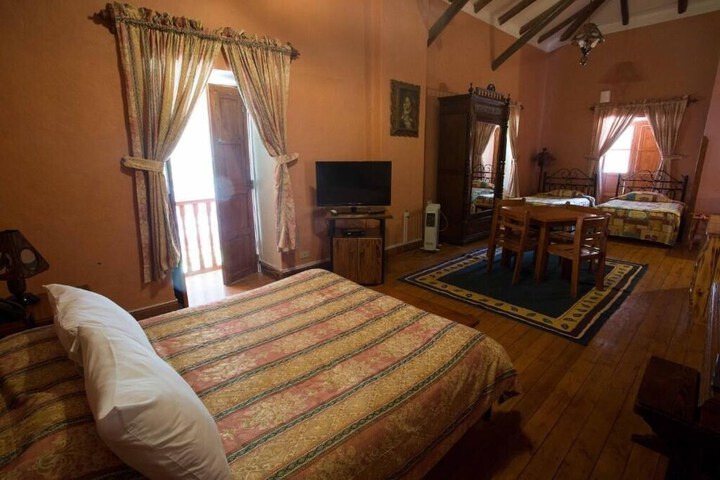 Room 9 of 68