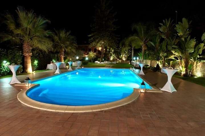 Pool 24 of 49