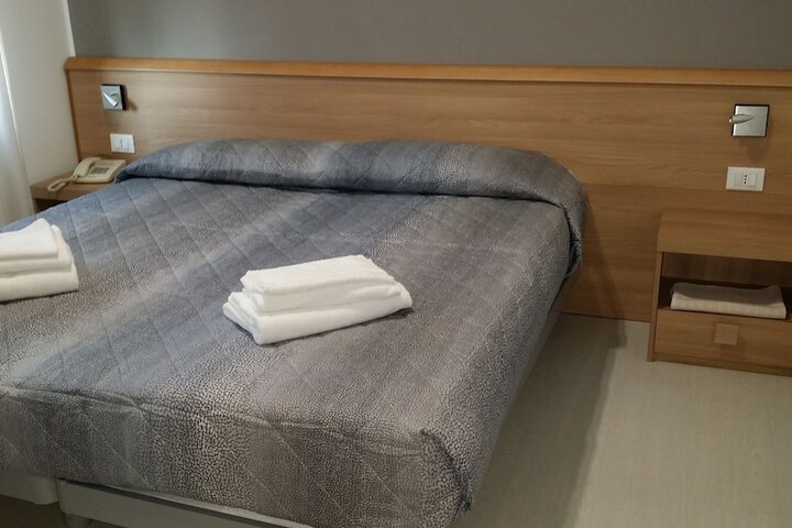 Room 12 of 61