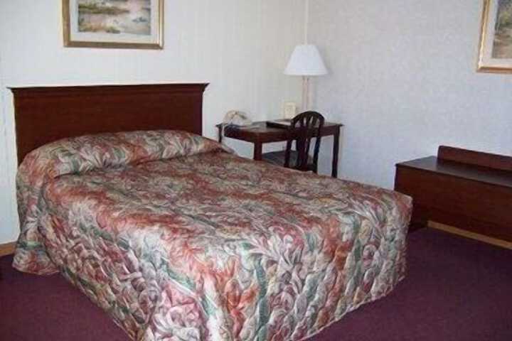 Room 3 of 4