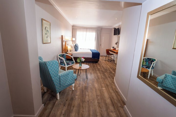 Room 4 of 53
