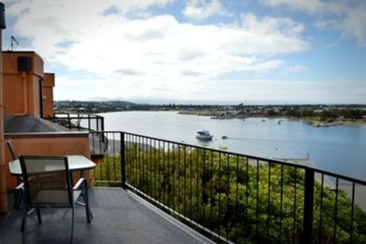 Terrace/Patio 3 of 15