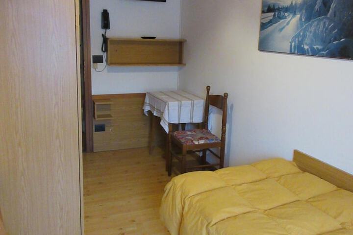 Room 18 of 61