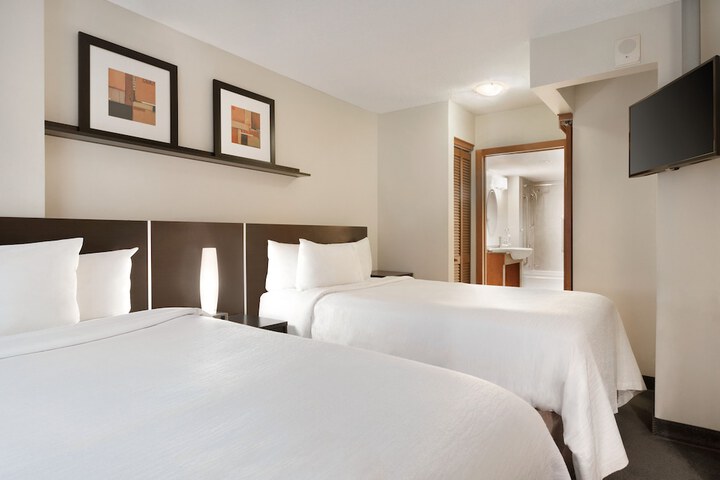 Room 4 of 48