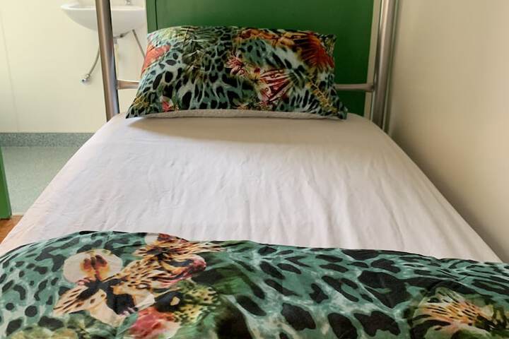 Room 12 of 44