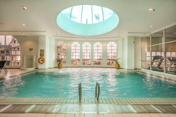 Pool 31 of 41