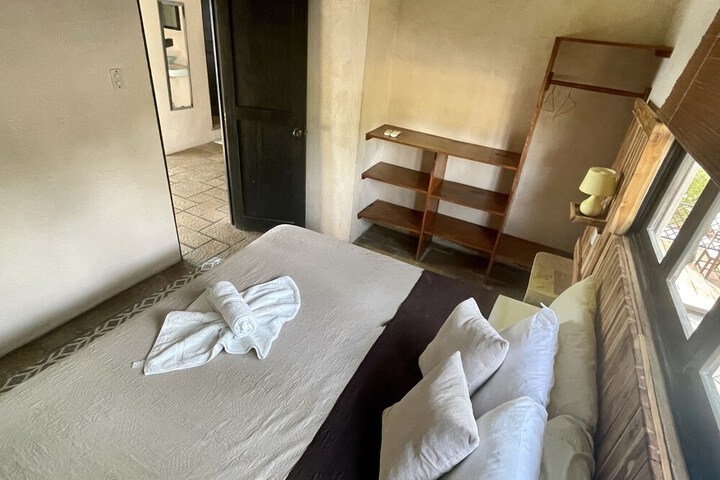 Room 50 of 127