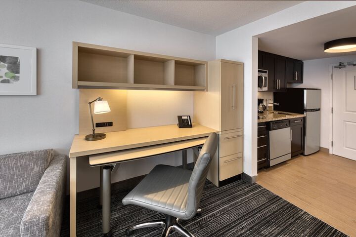 Room 6 of 21