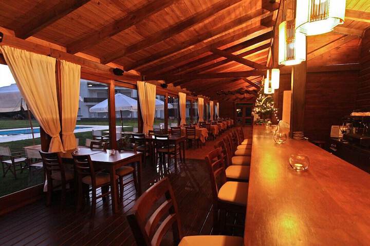 Dining 133 of 166