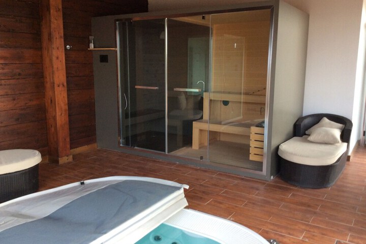 Spa 16 of 26