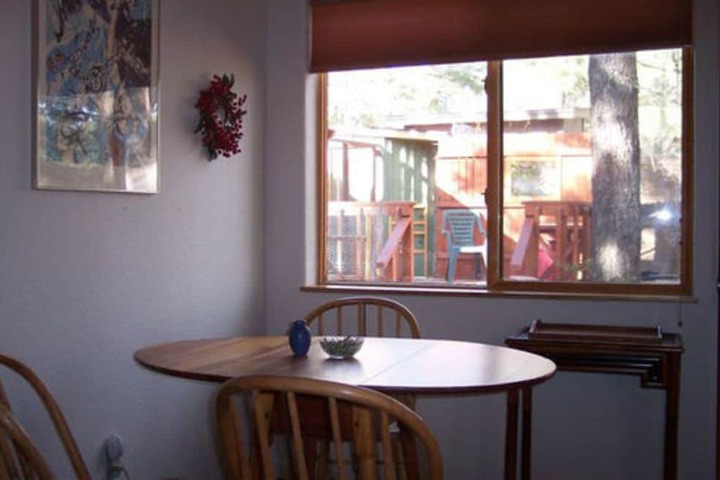 Room 6 of 25