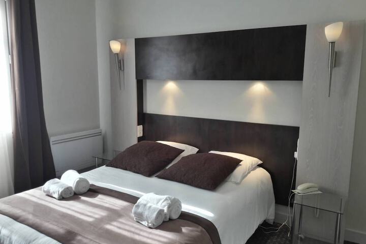 Room 13 of 63