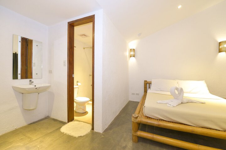 Room 14 of 62