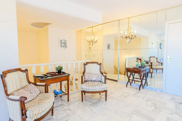 Image of Vieil Antibes Vista AP3093 by Riviera Ho