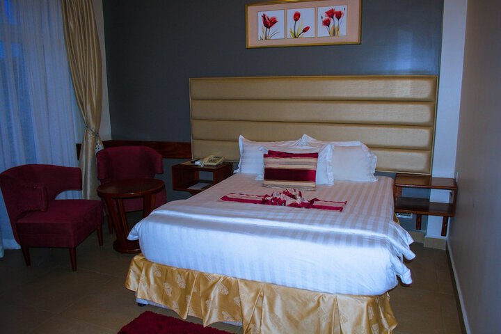Room 7 of 26