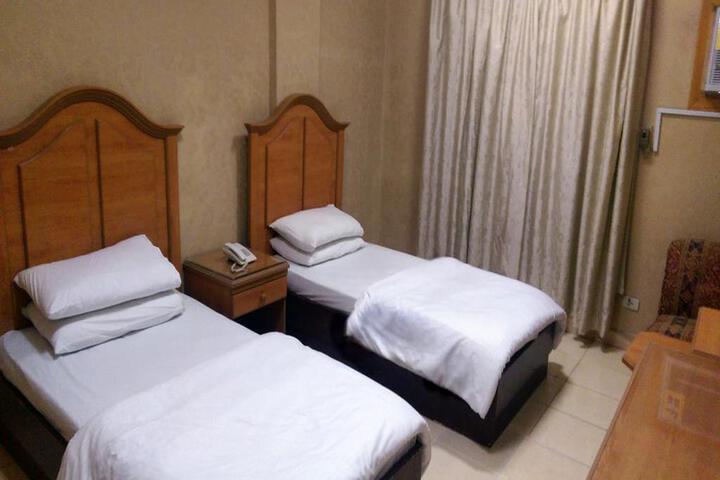 Room 3 of 5