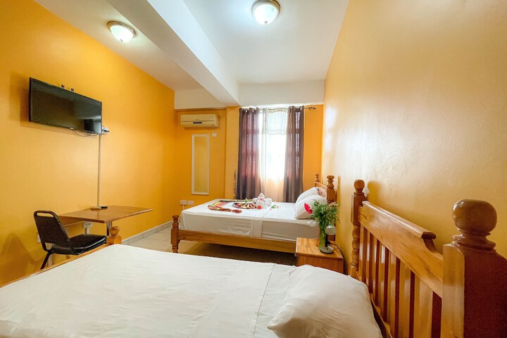 Room 27 of 92