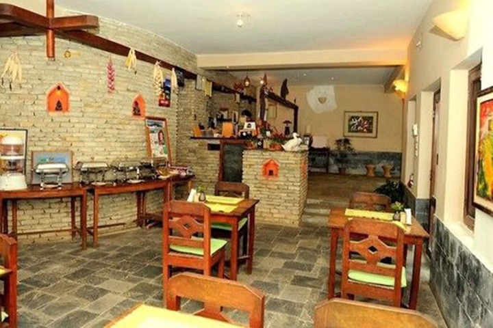 Dining Photos