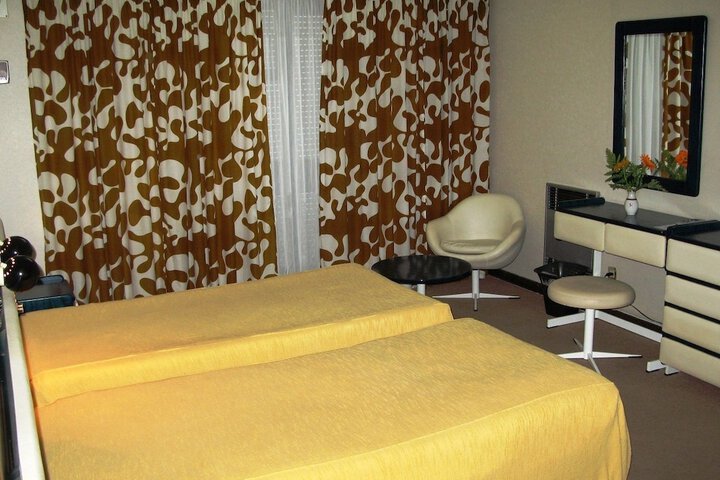 Room 3 of 31
