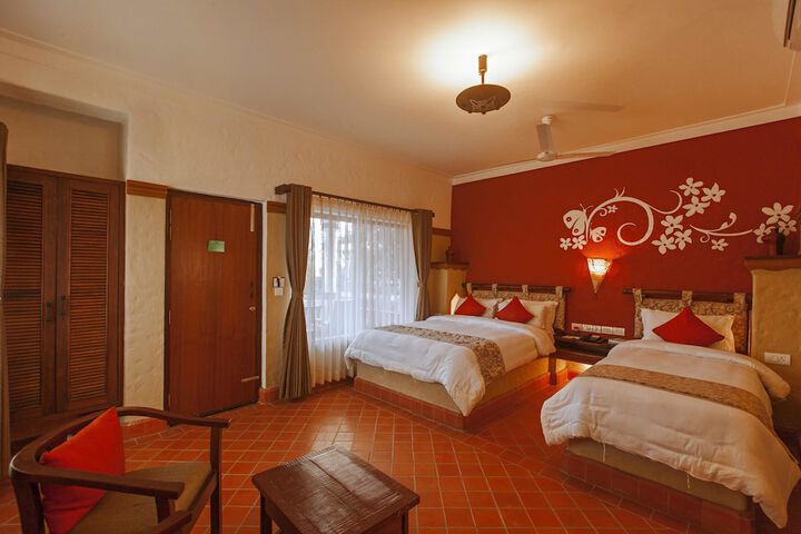 Room 3 of 49