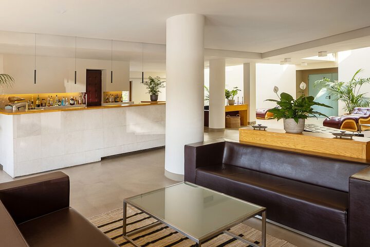 Hotel Interior 4 of 44