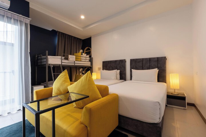 Room 83 of 257