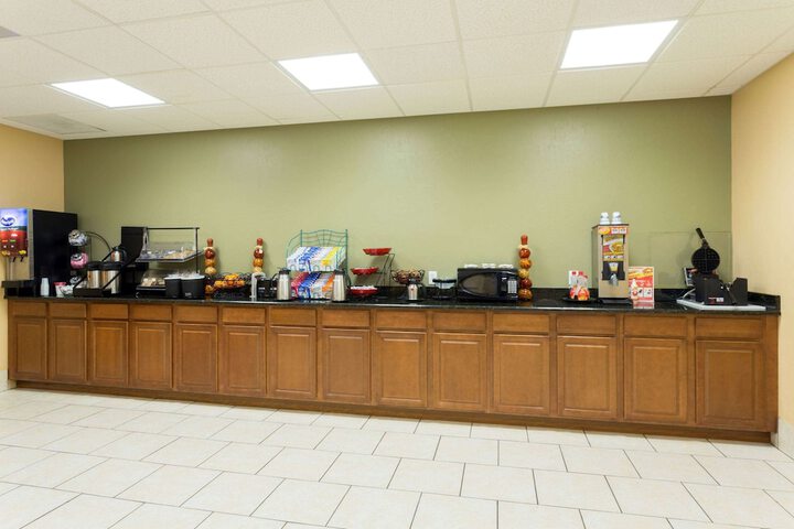 Breakfast/Coffee Service 11 of 16