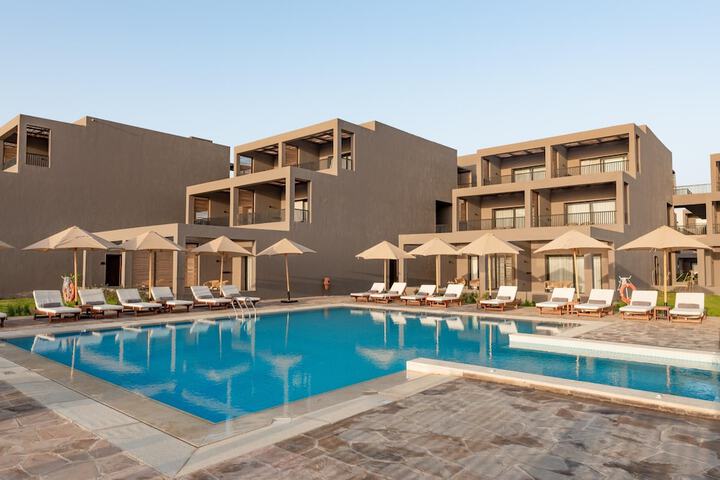Pool 64 of 150